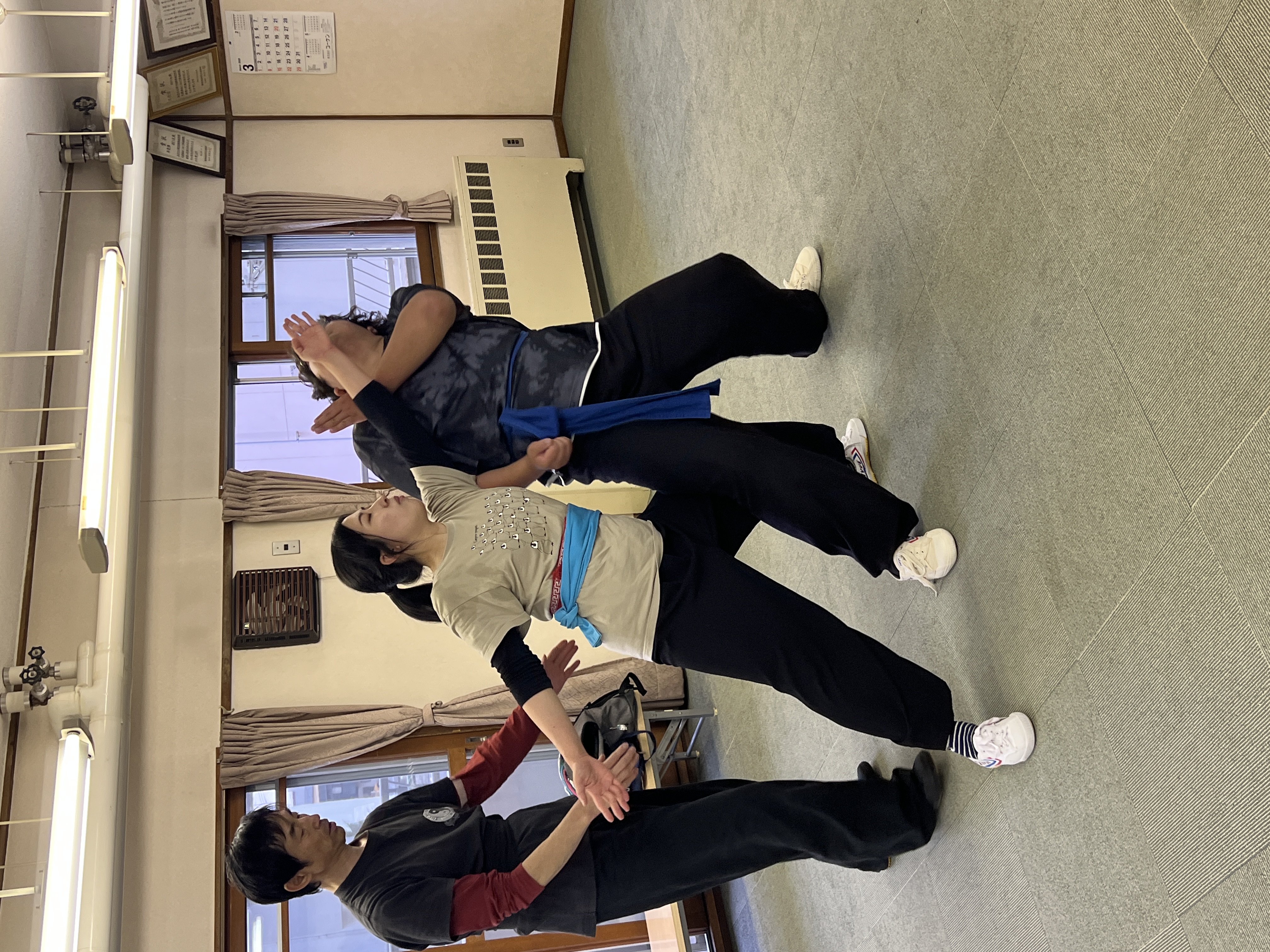 先生が見守る組手